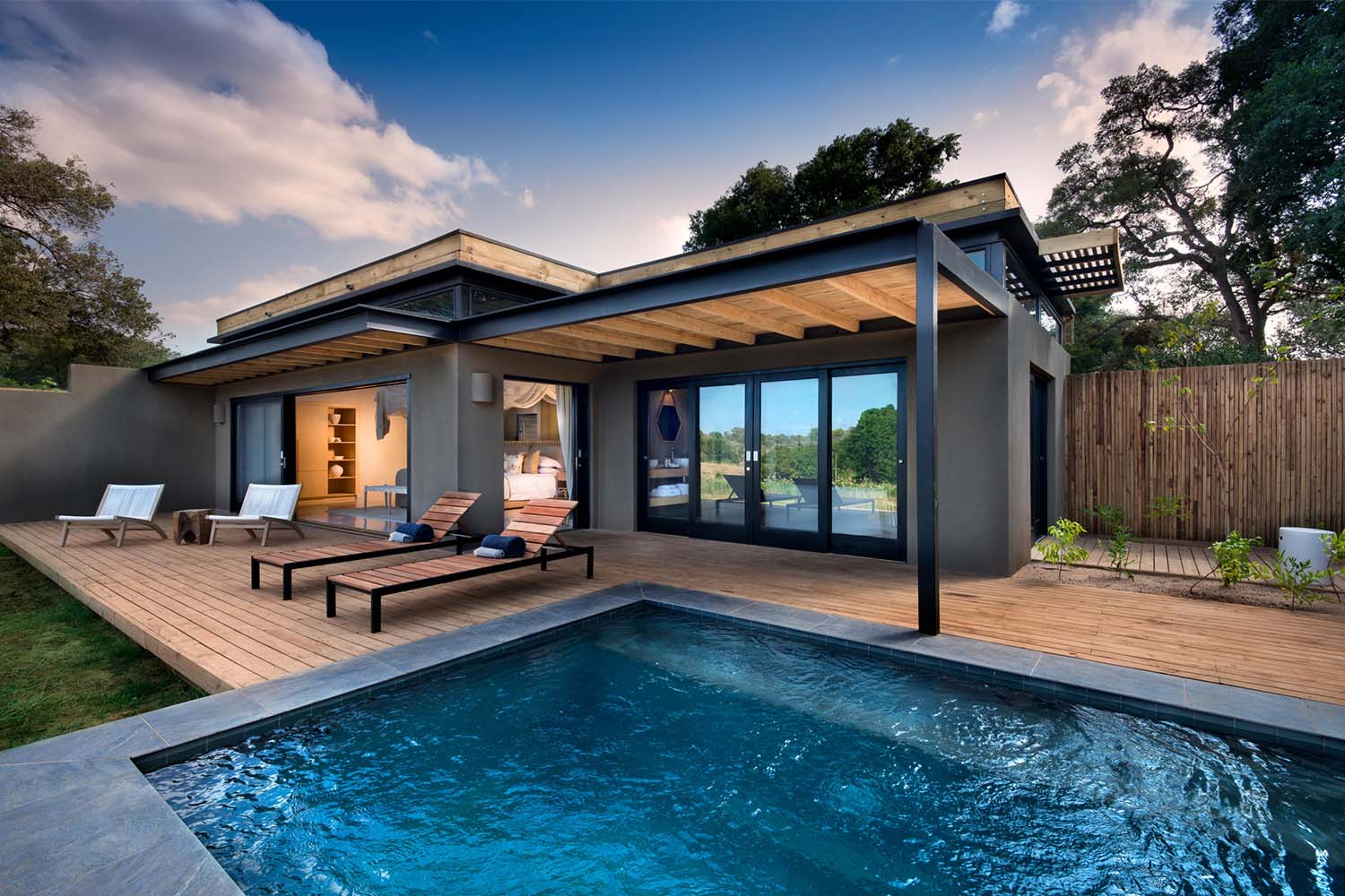 River Suite LuxuriaVacations