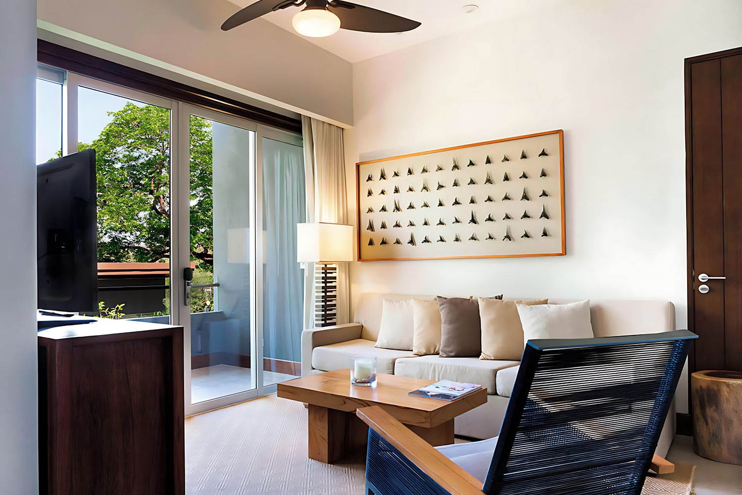 Root Deluxe Junior Suite, 1 King, Sofa bed, Resort view, Corner room, Balcony LuxuriaVacations