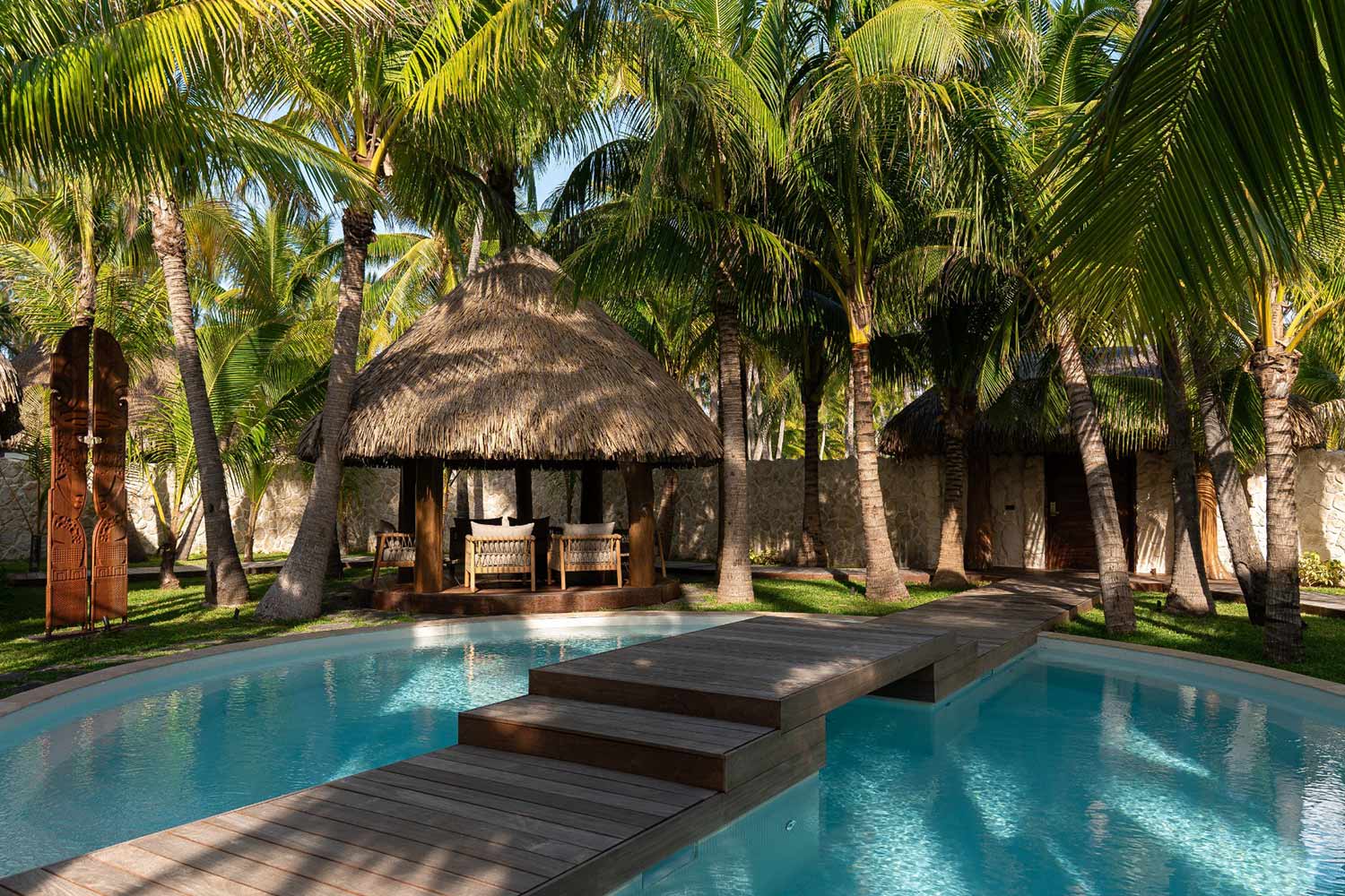 ROYAL BEACH VILLA WITH POOL LuxuriaVacations