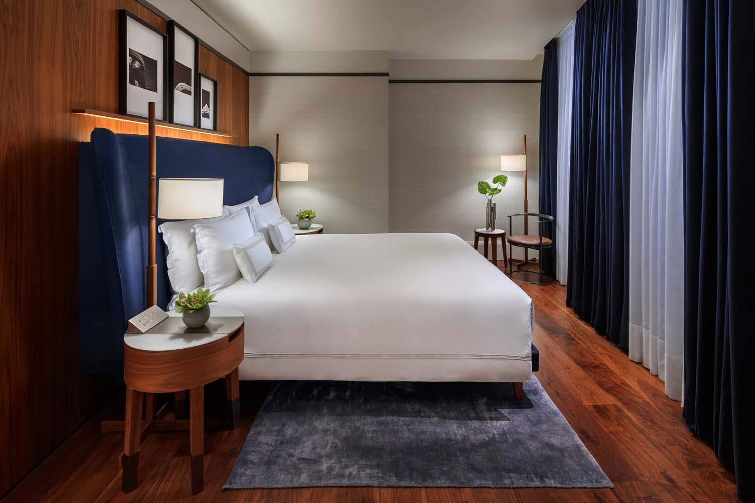 Royal Suite LuxuriaVacations