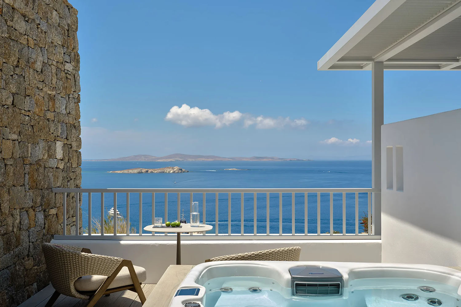SIGMA One Bedroom Residence with Outdoor Hot Tub & Sea View LuxuriaVacations