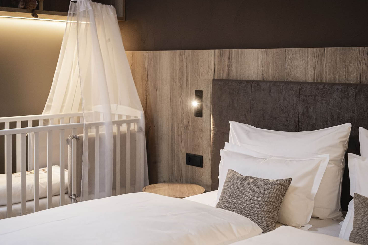 Smart Baby Room LuxuriaVacations
