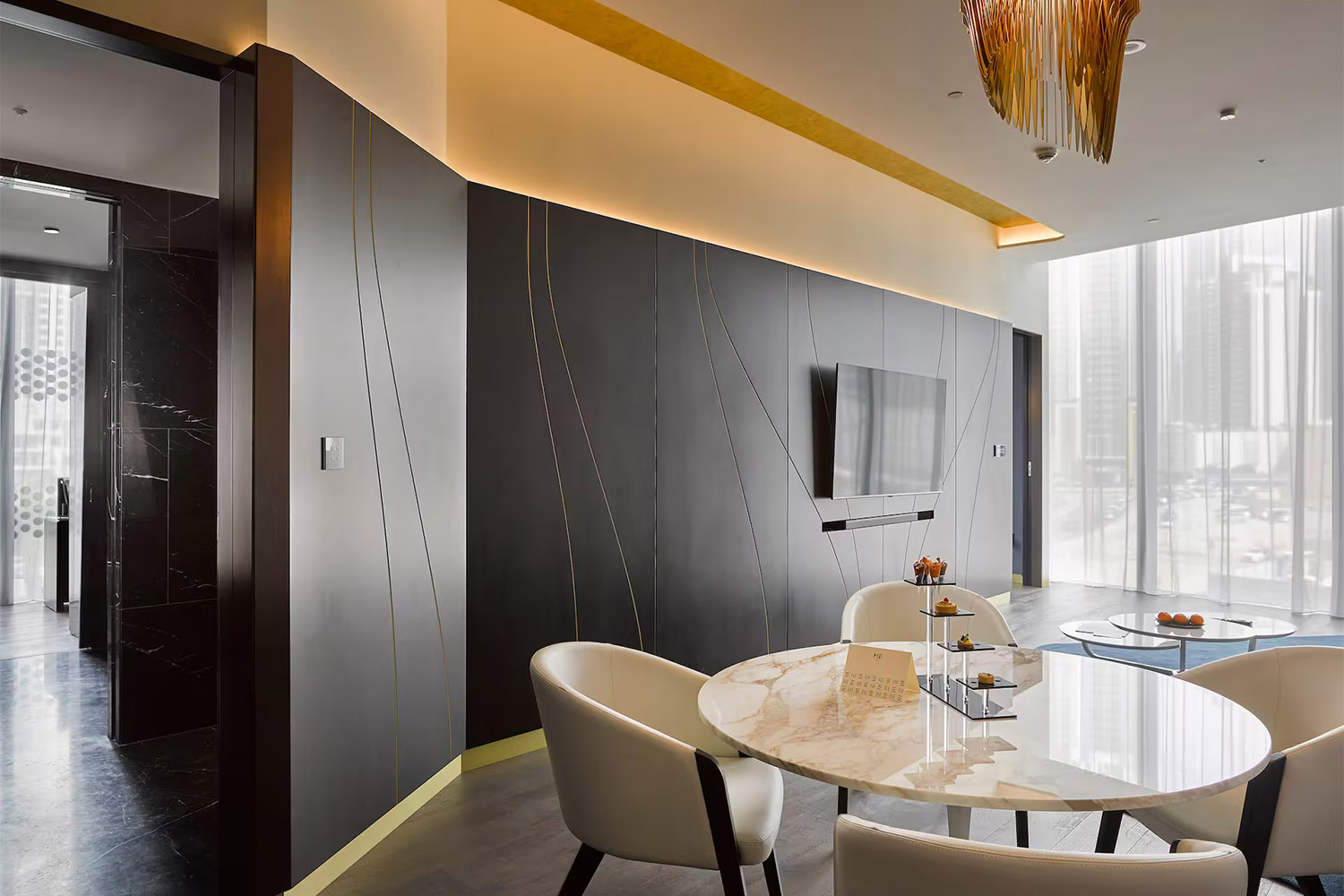 Studio ME+ Jacuzzi LuxuriaVacations