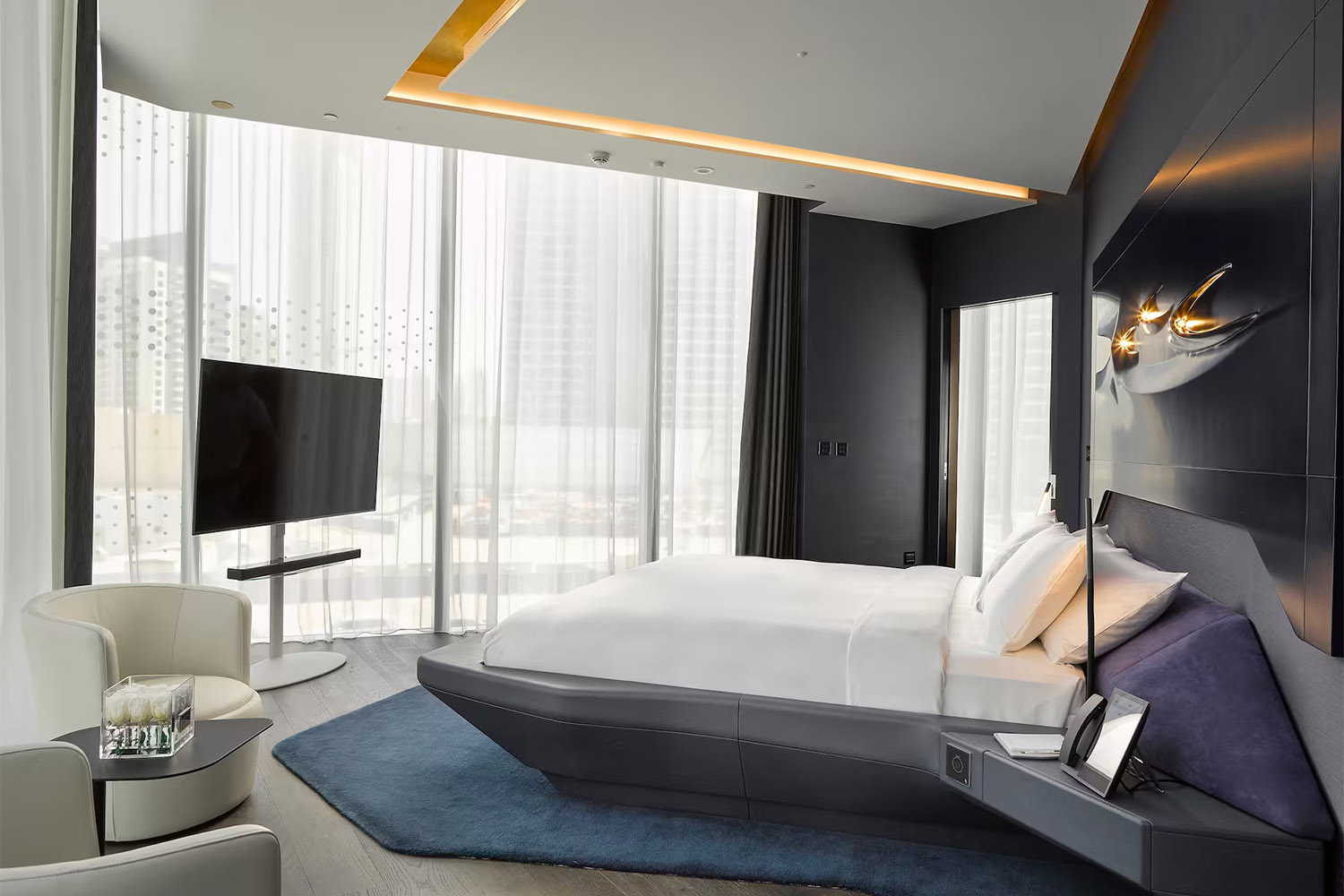 Studio ME+ Jacuzzi LuxuriaVacations