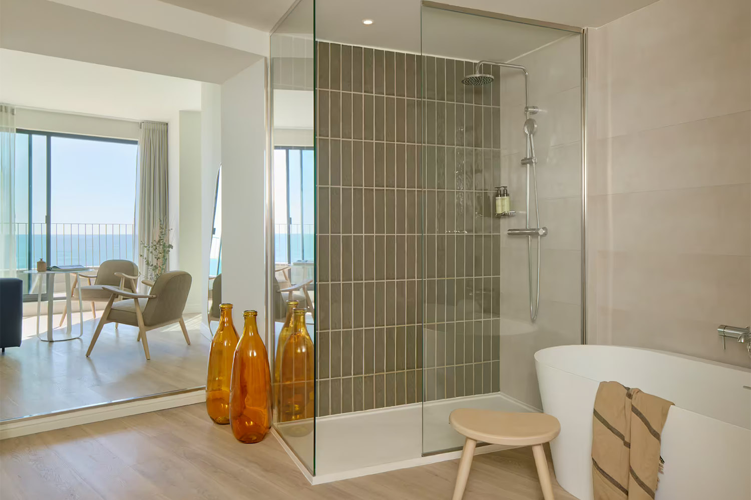 Studio ME + Suite Sea View LuxuriaVacations
