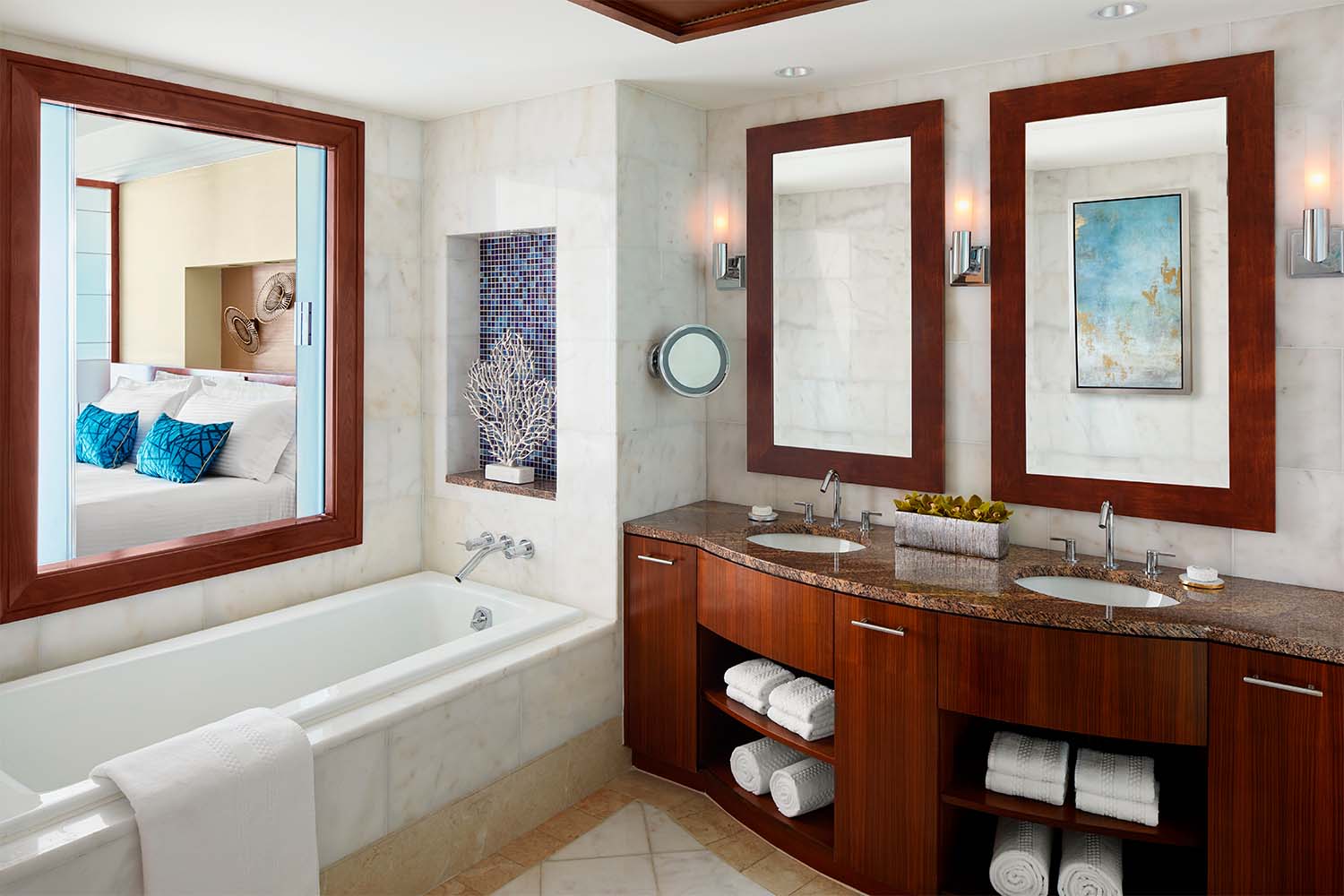 Studio Ocean View LuxuriaVacations
