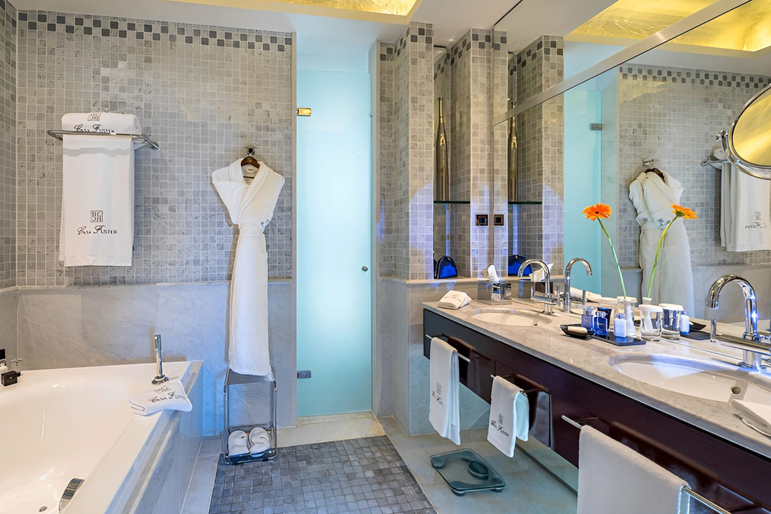 Suite LuxuriaVacations