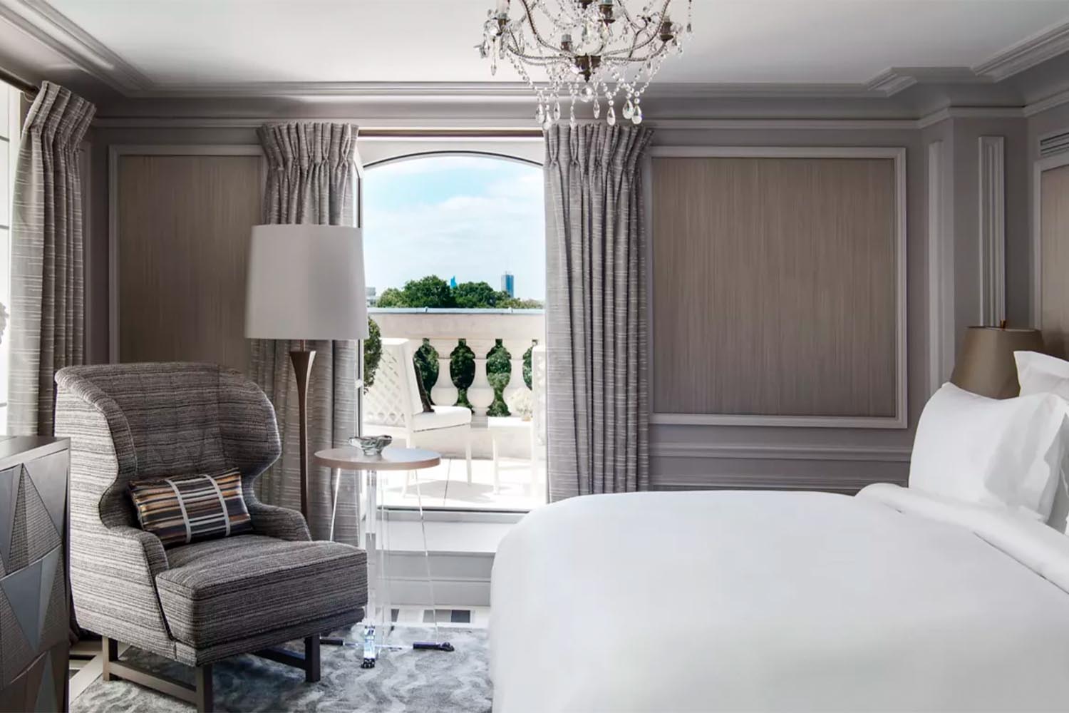 Suite Bernstein LuxuriaVacations
