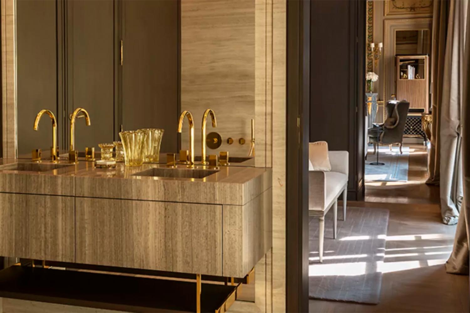 Suite Duc De Crillon LuxuriaVacations