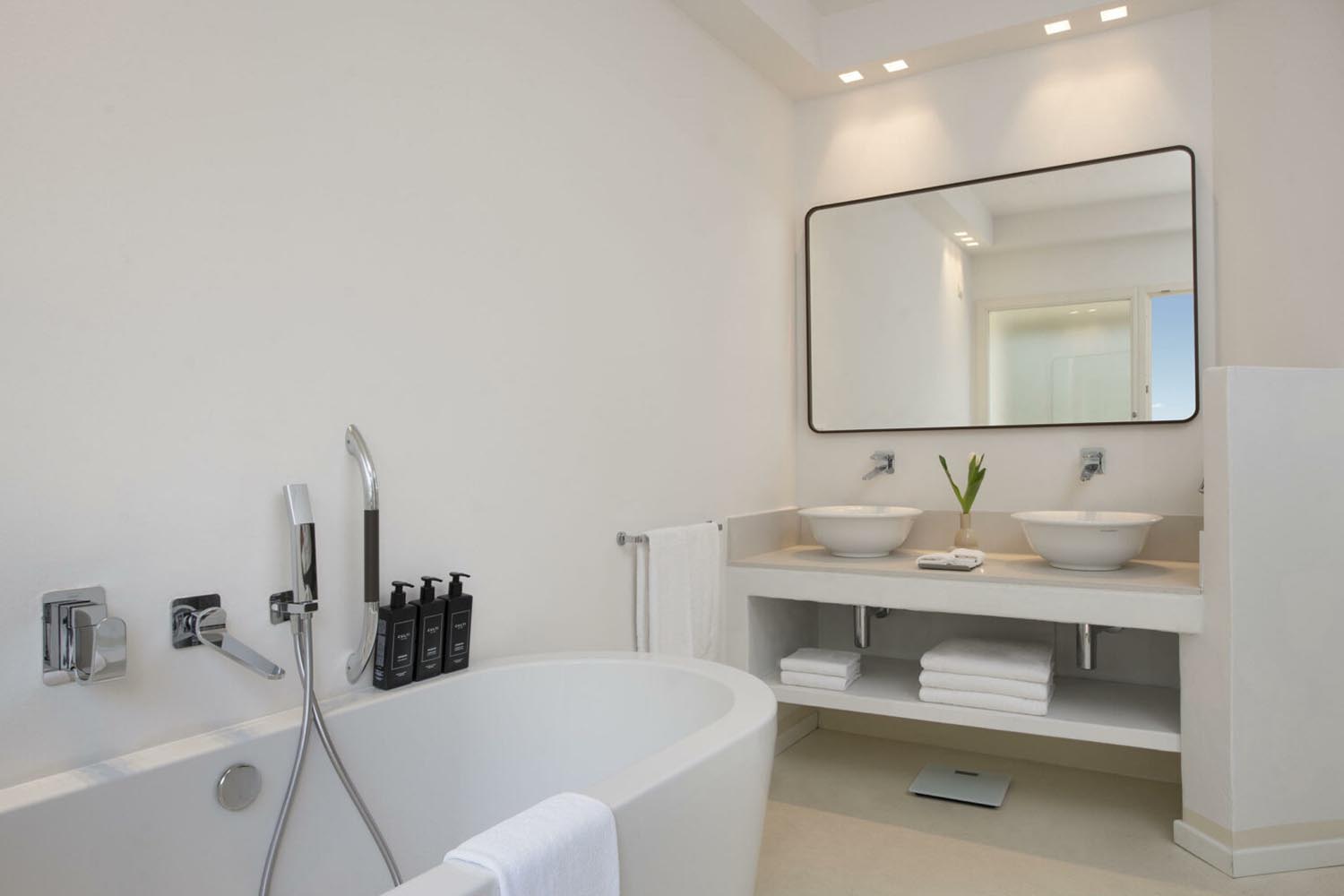 Suite Incanto LuxuriaVacations