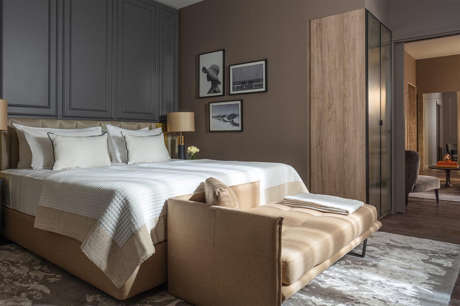 Suite Sea View with Balcony LuxuriaVacations