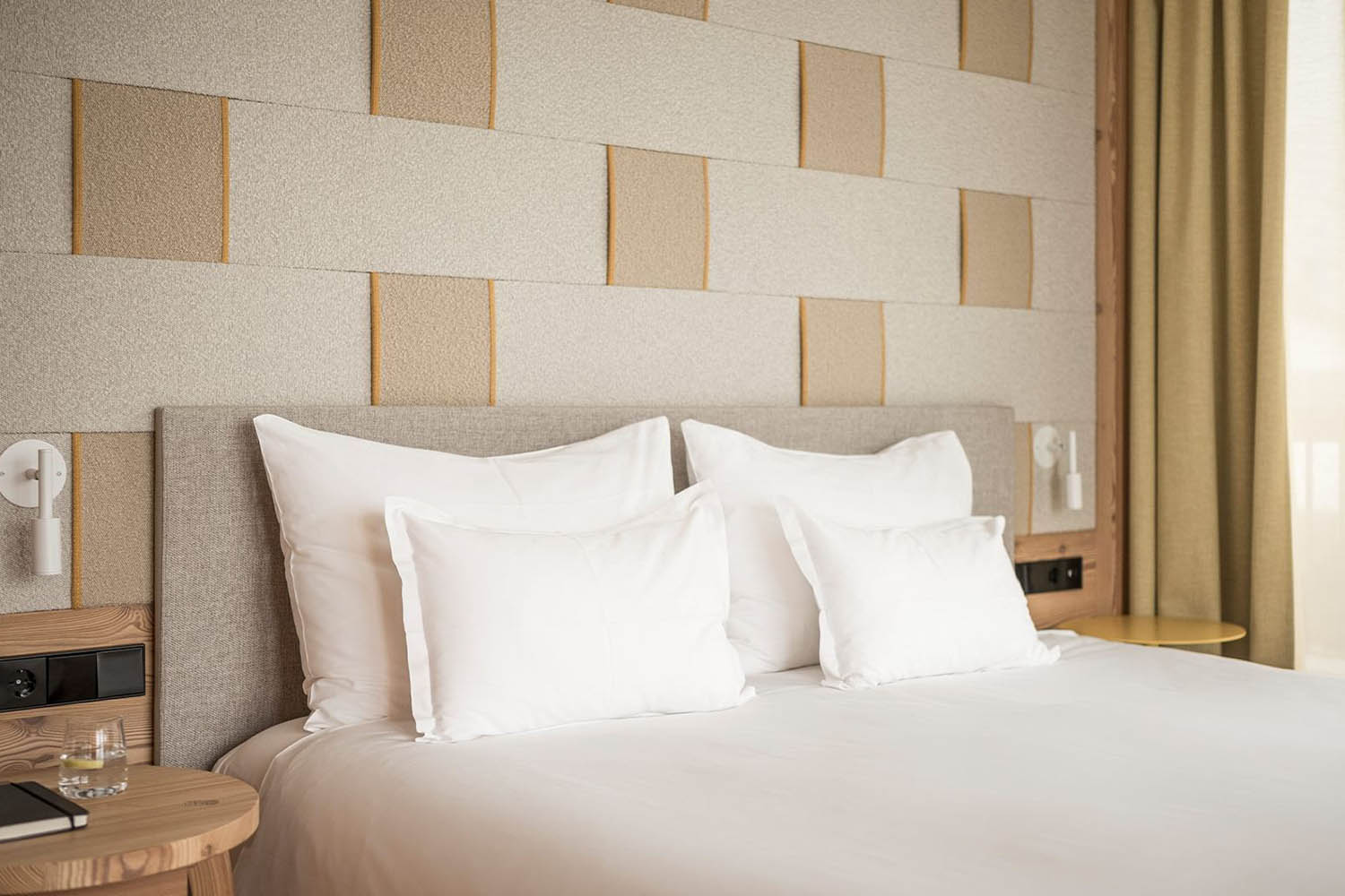 Summit Suite LuxuriaVacations