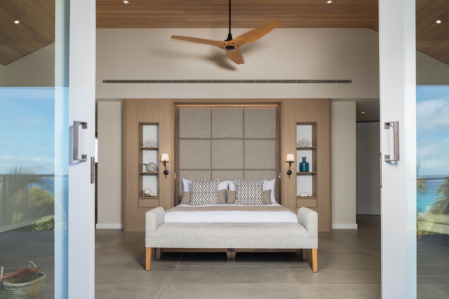 Sunset Six Bedroom Residence LuxuriaVacations