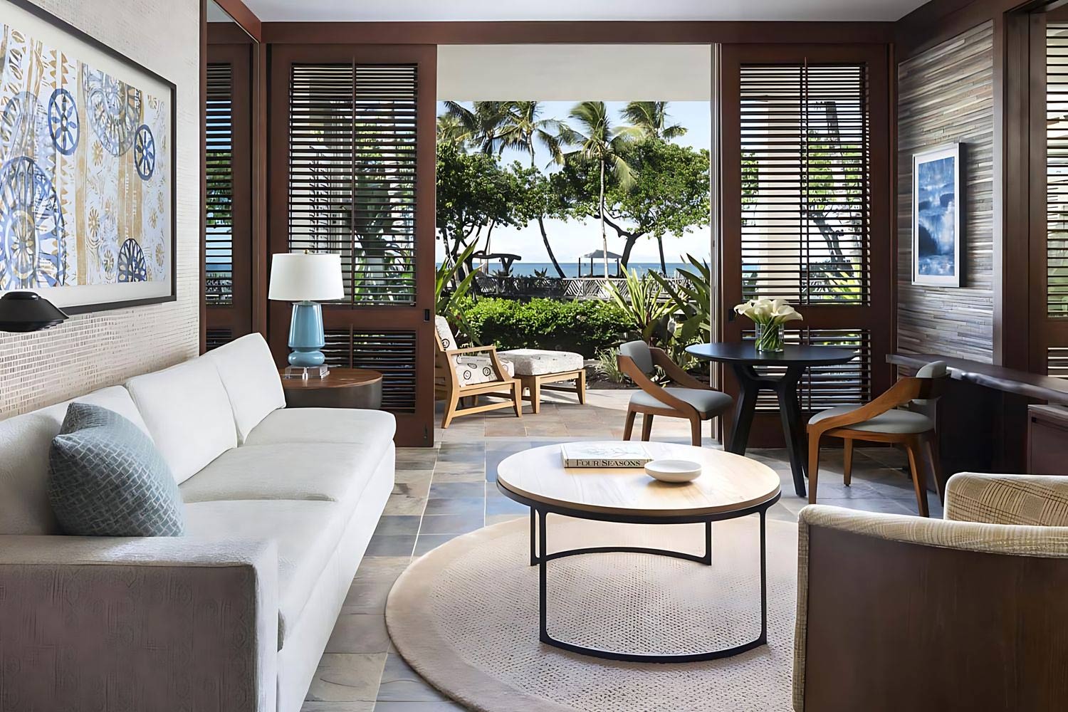 Superior Accessible Suite – Ocean View LuxuriaVacations
