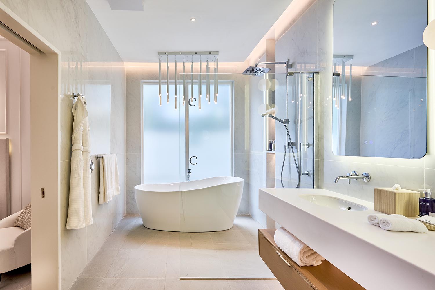 Superior Deluxe Suite LuxuriaVacations