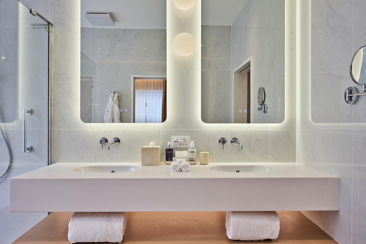 Superior Deluxe Suite LuxuriaVacations