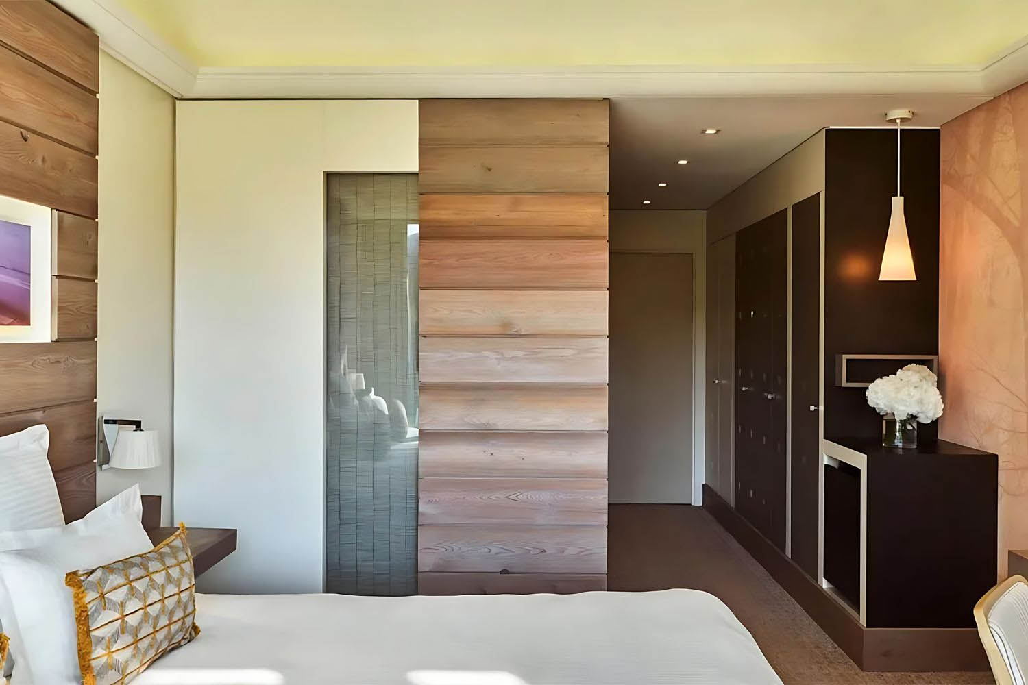 Superior Ground Floor Room LuxuriaVacations