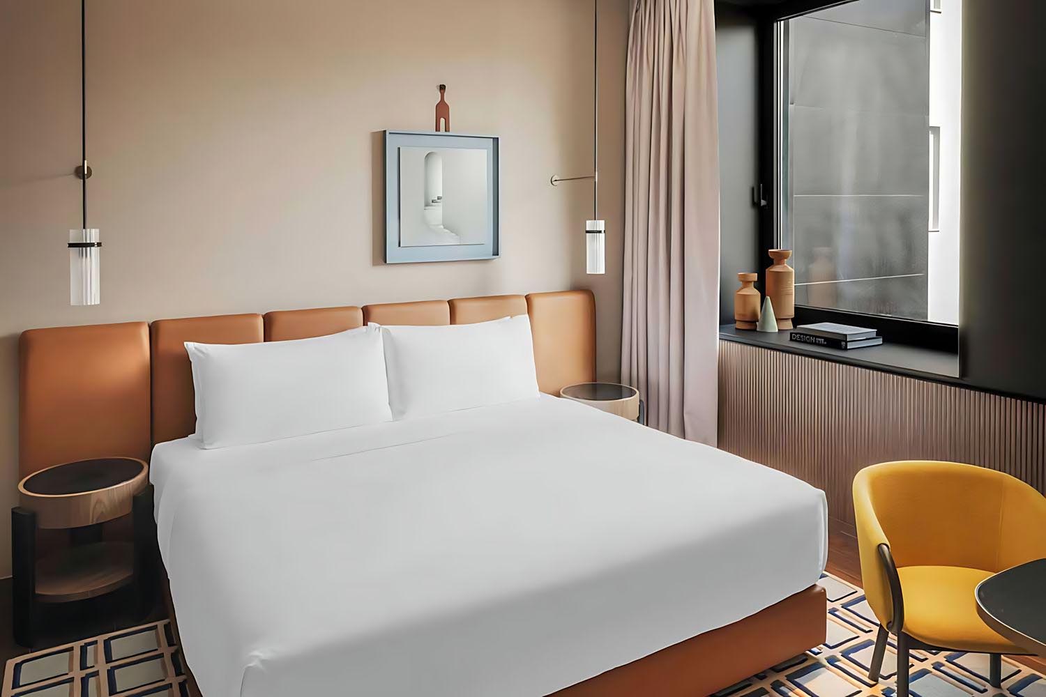 Superior Guest room, 1 King LuxuriaVacations