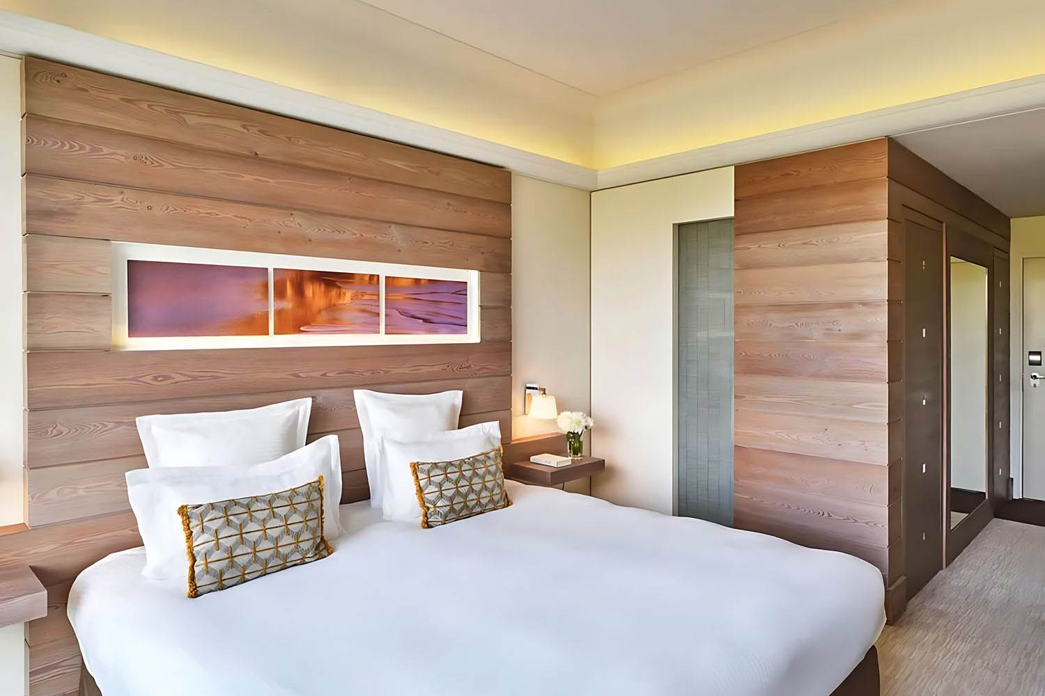 Superior Room LuxuriaVacations