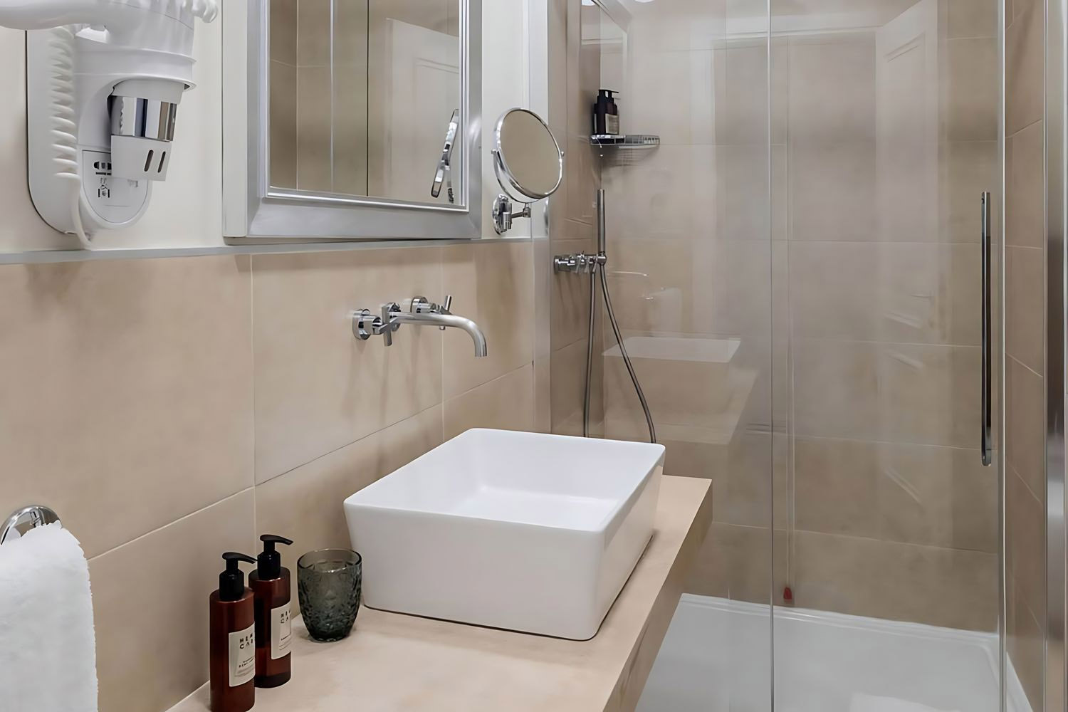 SUPERIOR ROOM LuxuriaVacations