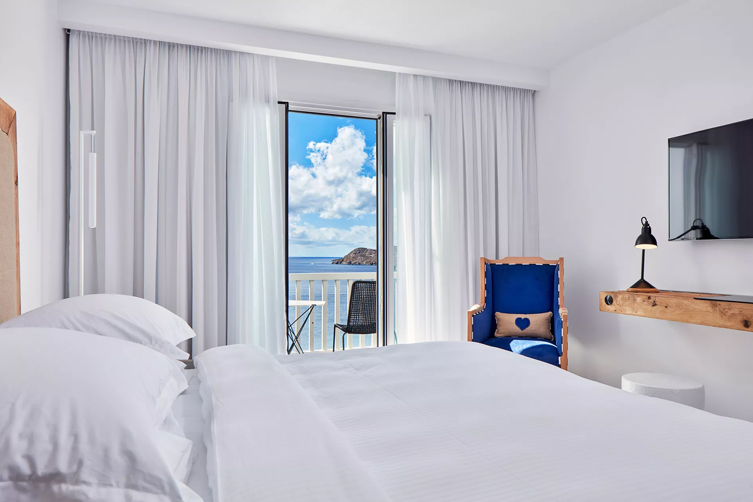 SUPERIOR Room Sea View with outdoor jacuzzi LuxuriaVacations