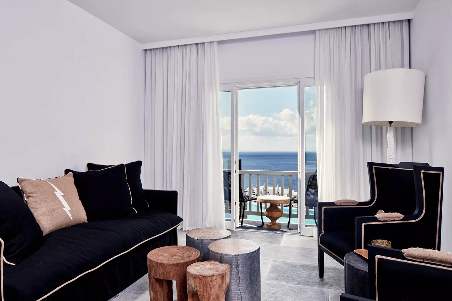 SUPERIOR ROOM SEAVIEW LuxuriaVacations