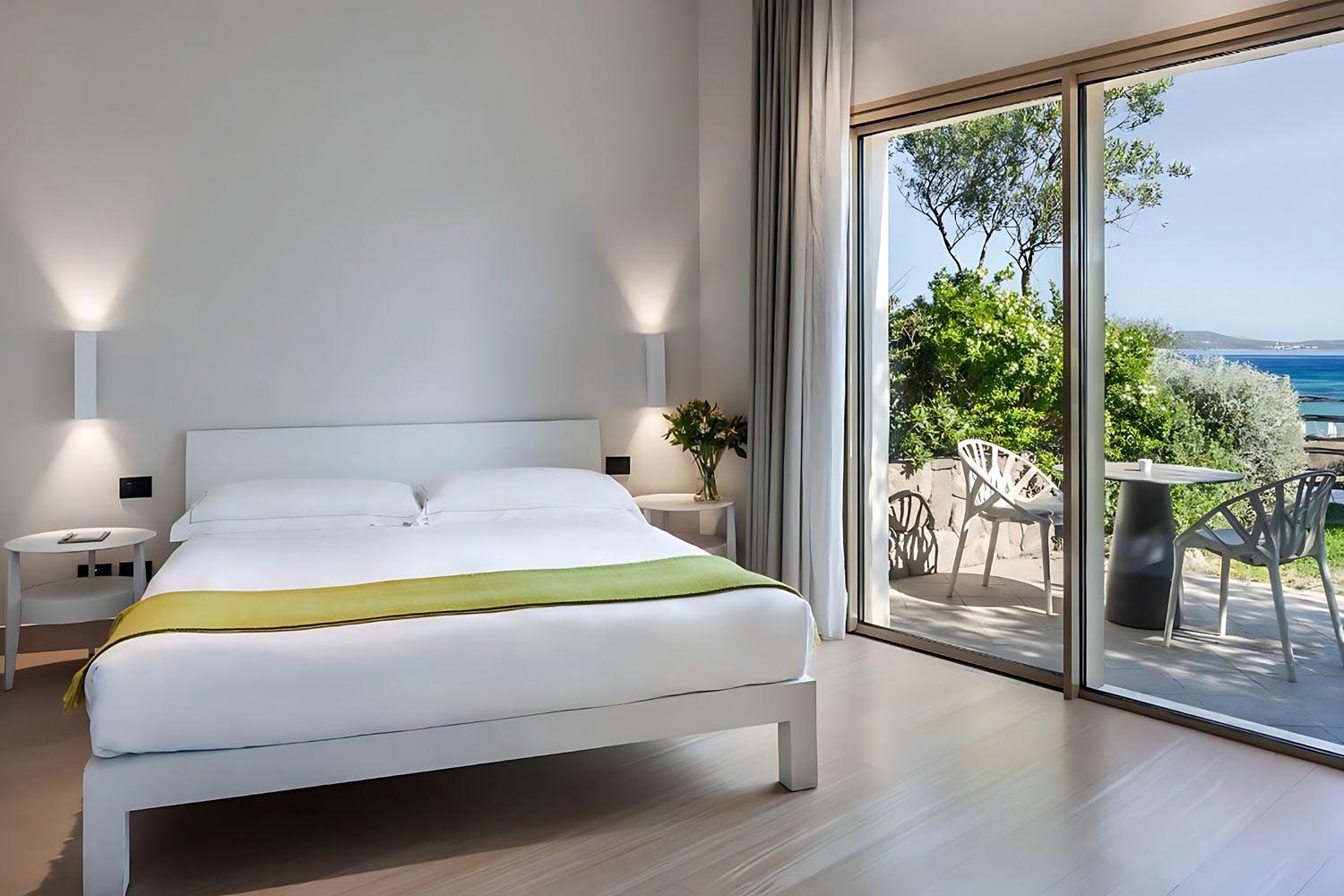 SUPERIOR SEA VIEW LuxuriaVacations