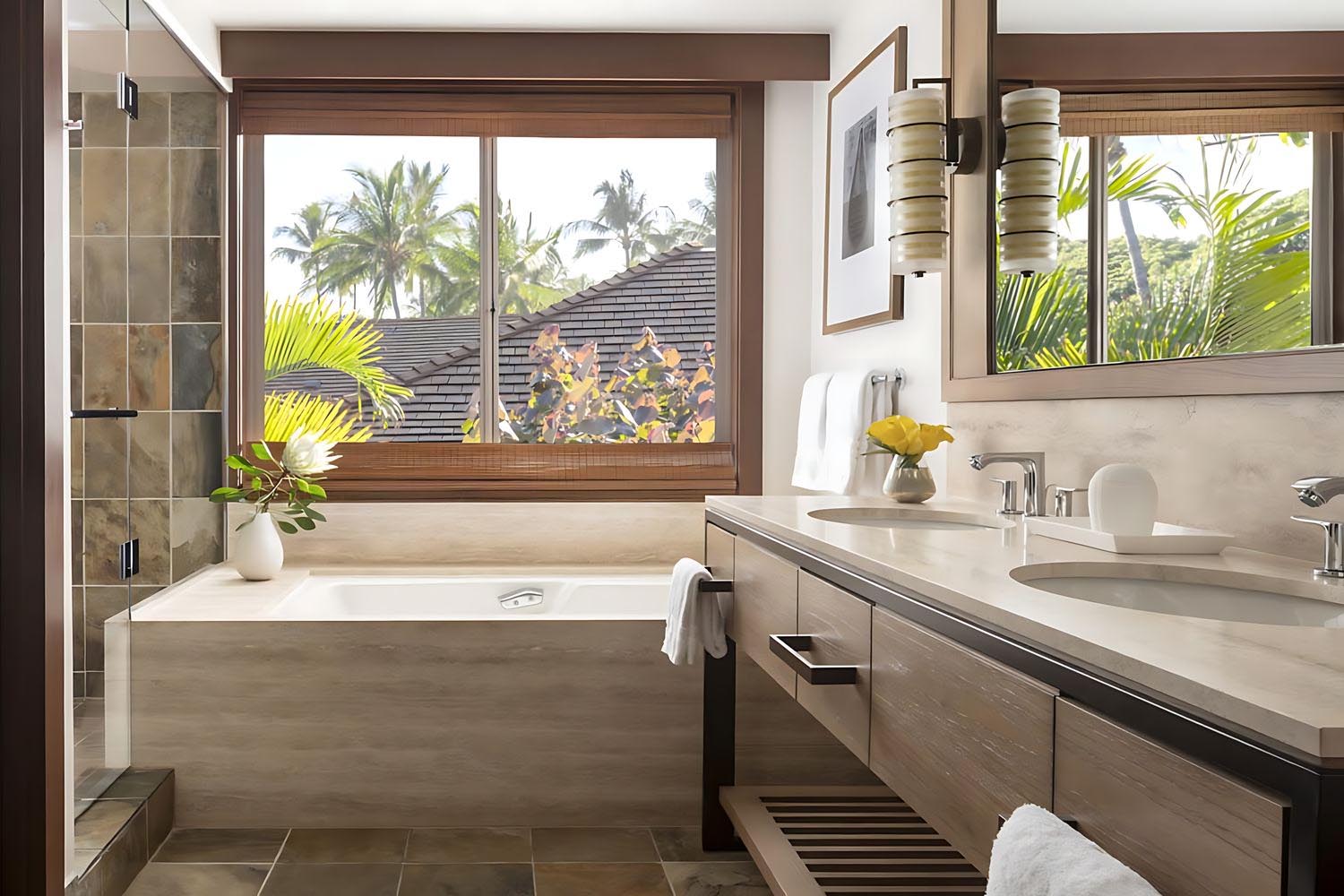 Superior Suite – Oceanfront LuxuriaVacations