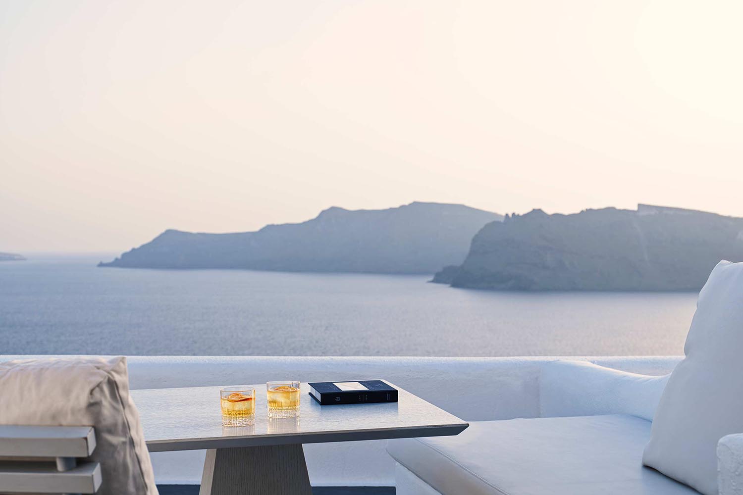 Superior Suite - Pelagos House LuxuriaVacations