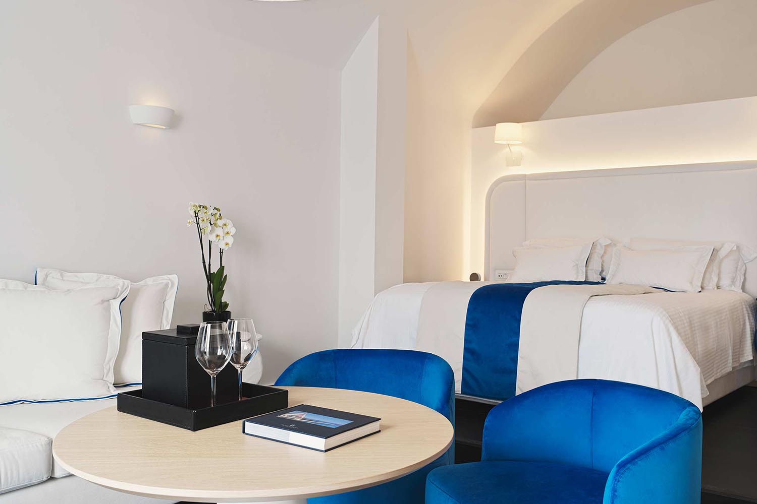 Superior Suite with Jetted Tub - Pelagos House LuxuriaVacations