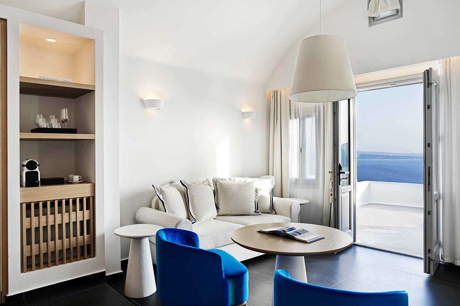 Superior Suite with Jetted Tub - Pelagos House LuxuriaVacations