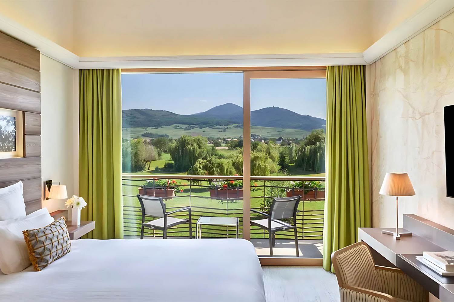 Superior vineyard view room LuxuriaVacations