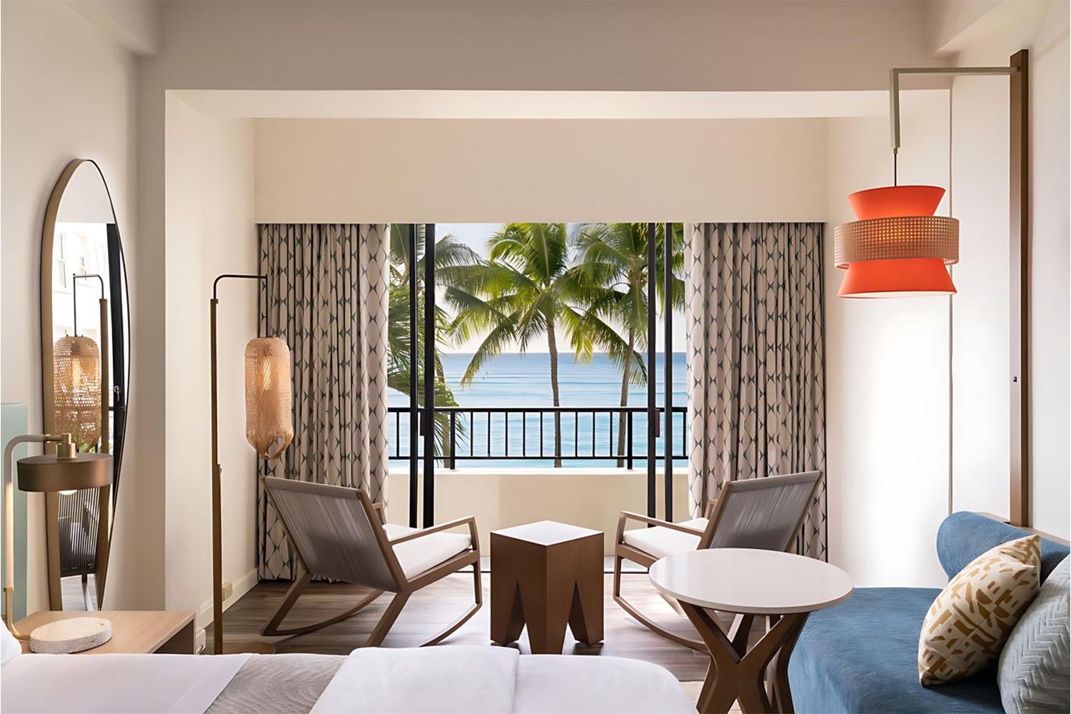 Surfrider Oceanfront 2 Queen LuxuriaVacations