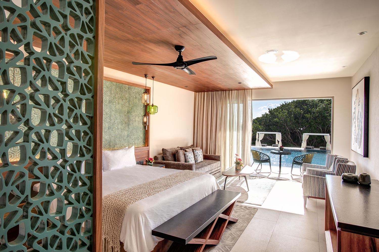 Swim Out Family Master Suite LuxuriaVacations