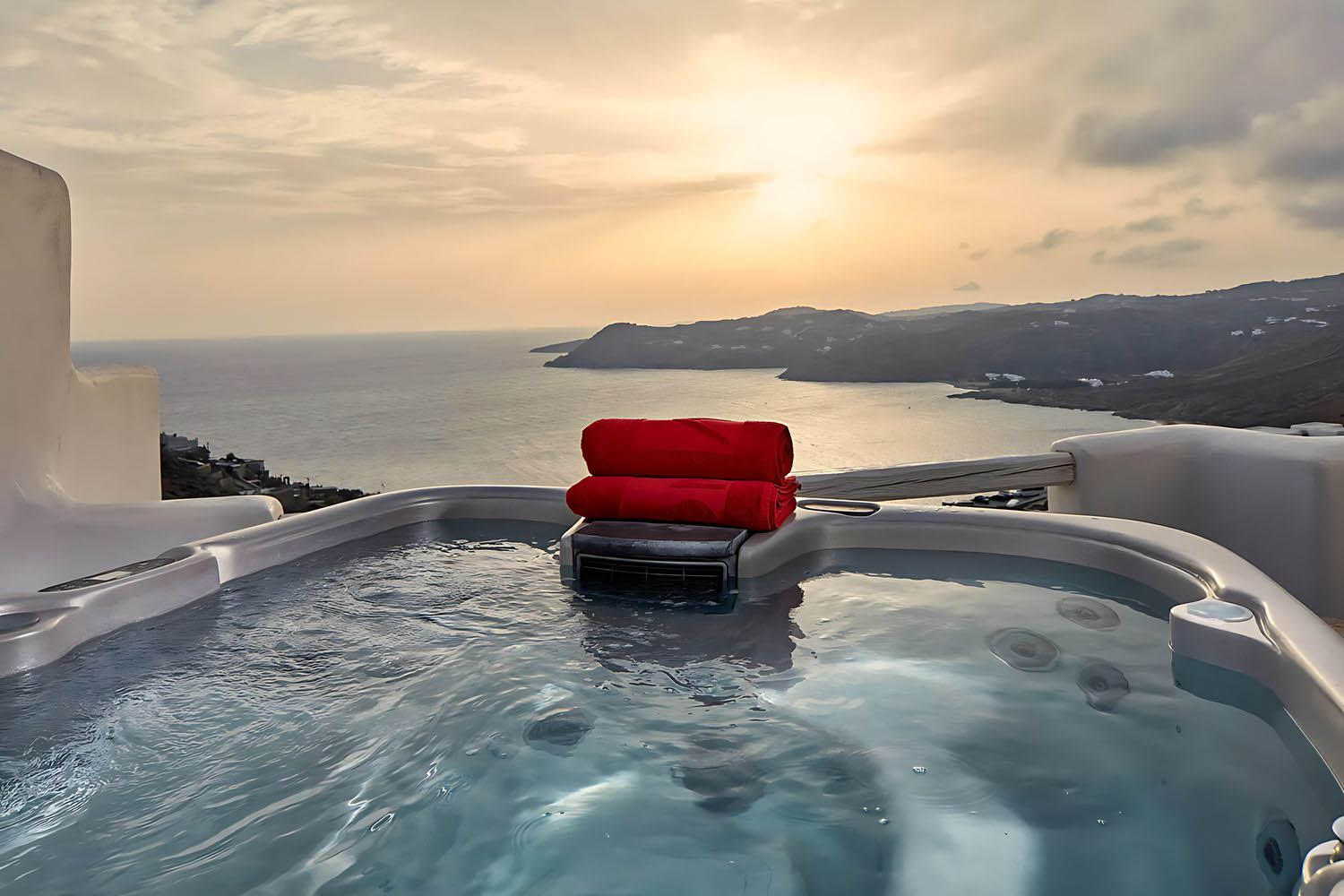 TEMPTATION Sea View with Outdoor Jacuzzi LuxuriaVacations