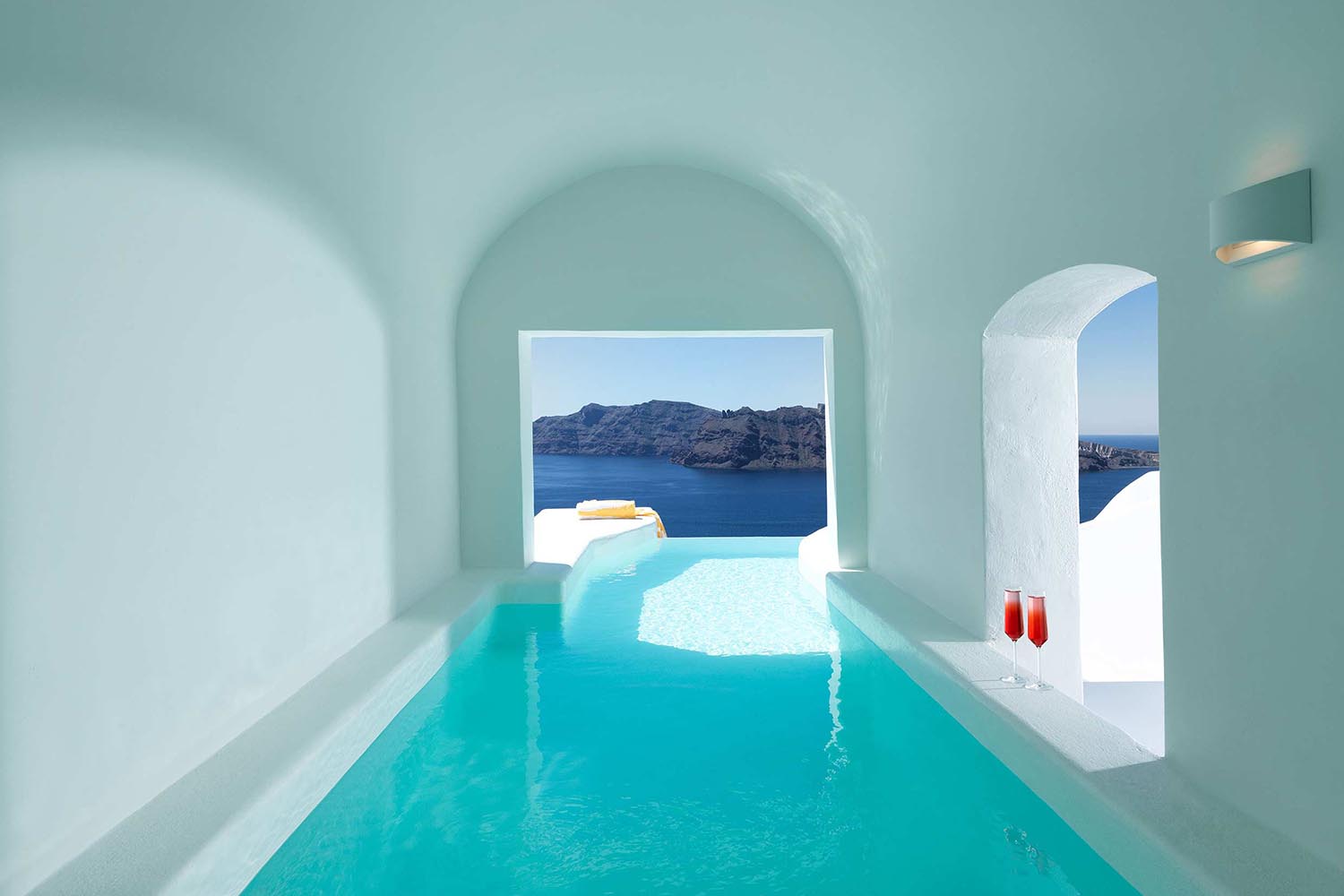 The Caldera Edge Suite – Pelagos House LuxuriaVacations