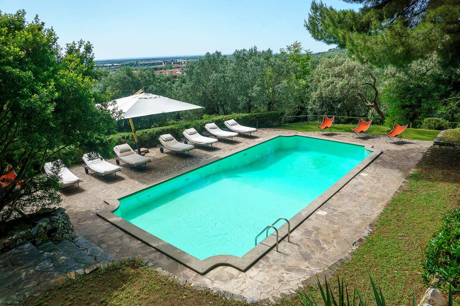 The castle of Ventura - Campiglia Marittima, Tuscany LuxuriaVacations