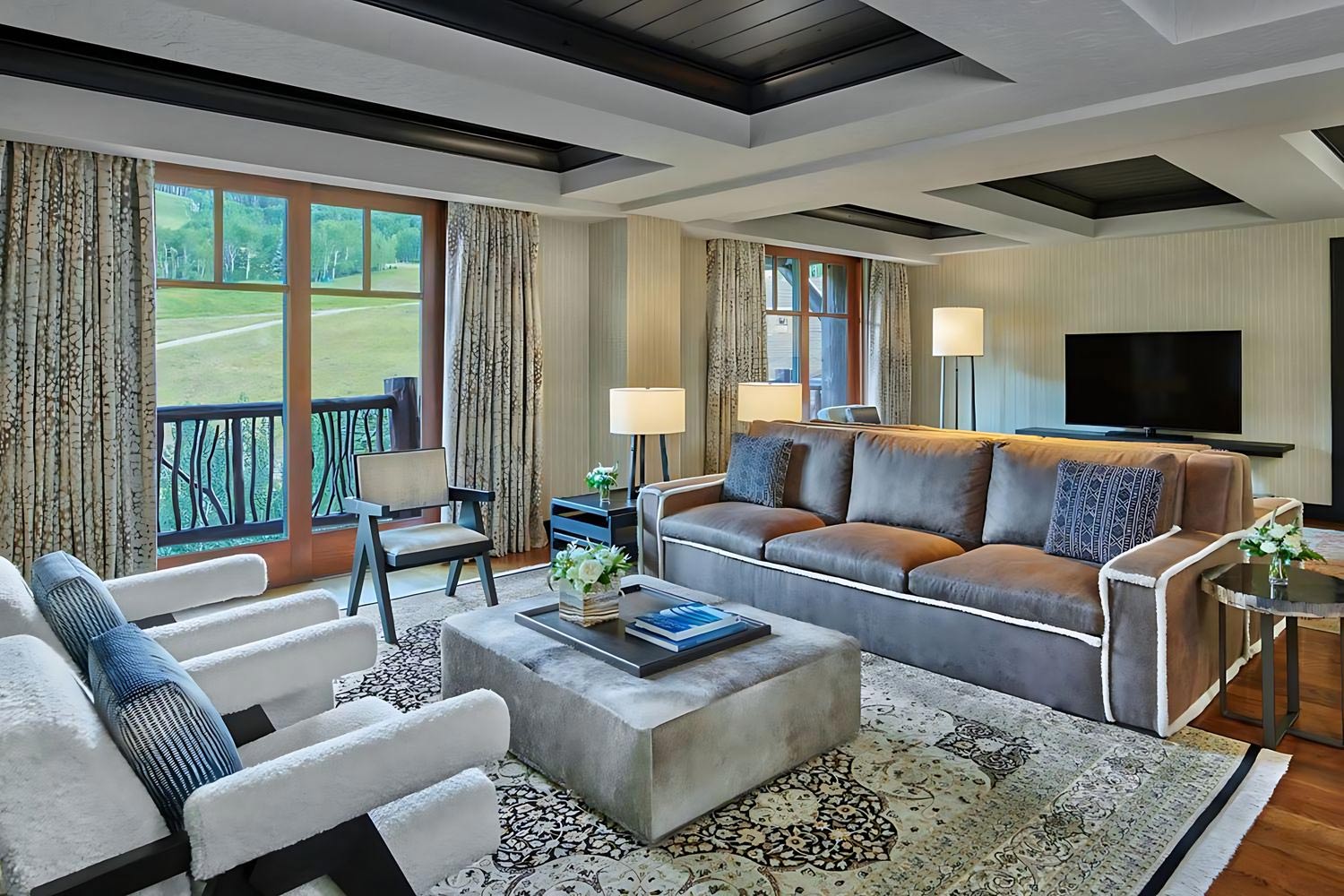 The Ritz-Carlton Suite 1 Bedroom Suite, 1 King, Mountain view, Balcony, Fireplace LuxuriaVacations