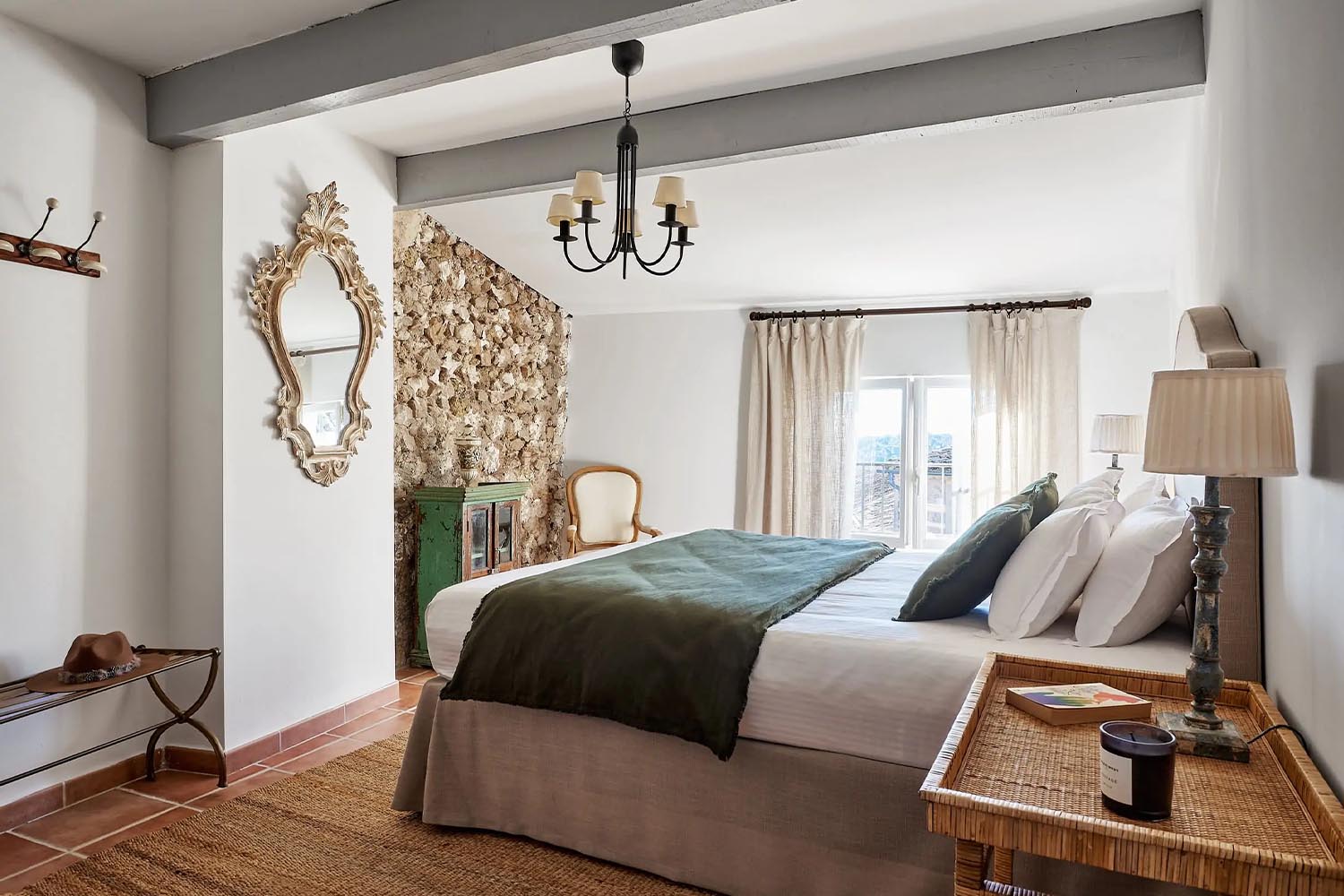 The Village House LuxuriaVacations