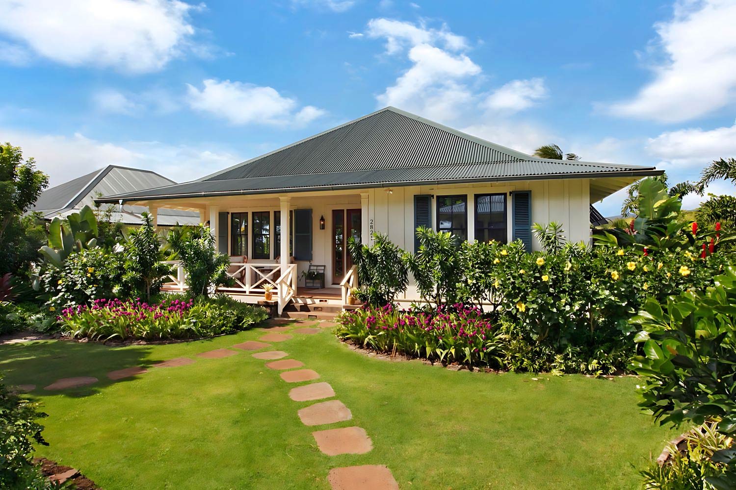 Three Bedroom Cottages LuxuriaVacations