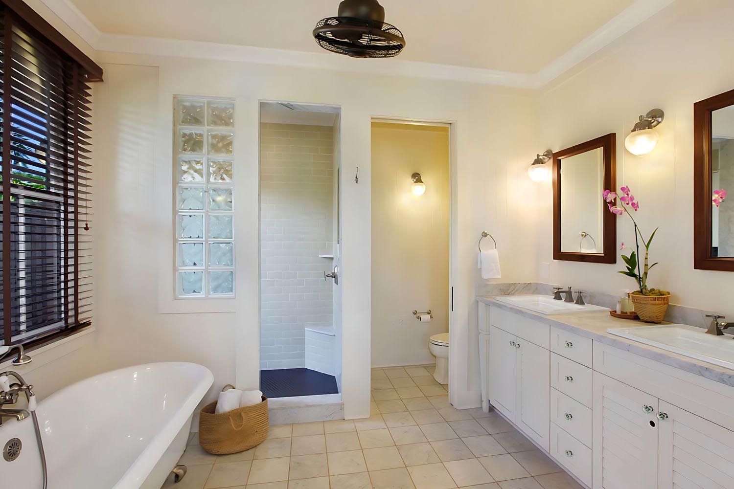 Three Bedroom Cottages LuxuriaVacations