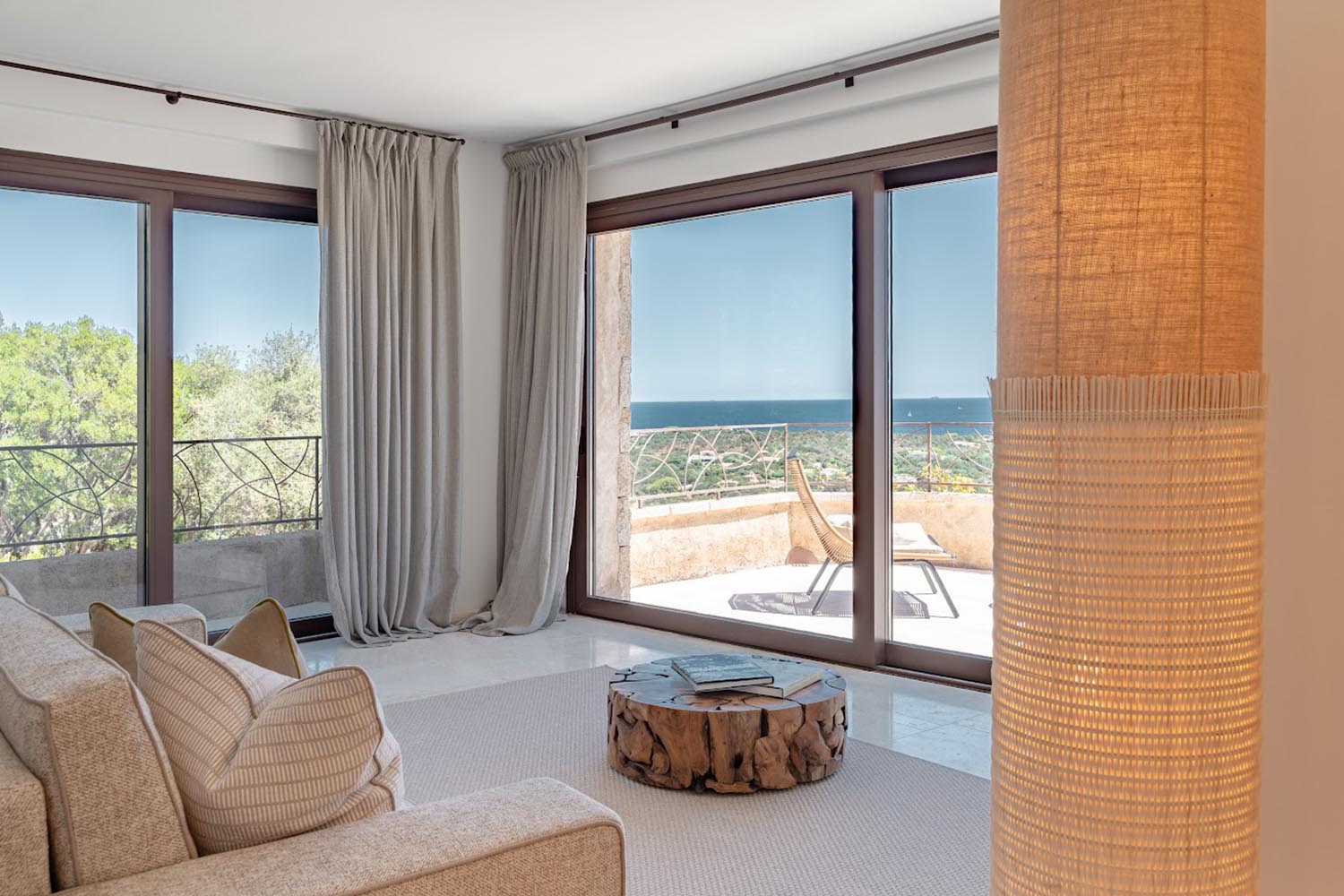 Three Bedroom Residence LuxuriaVacations