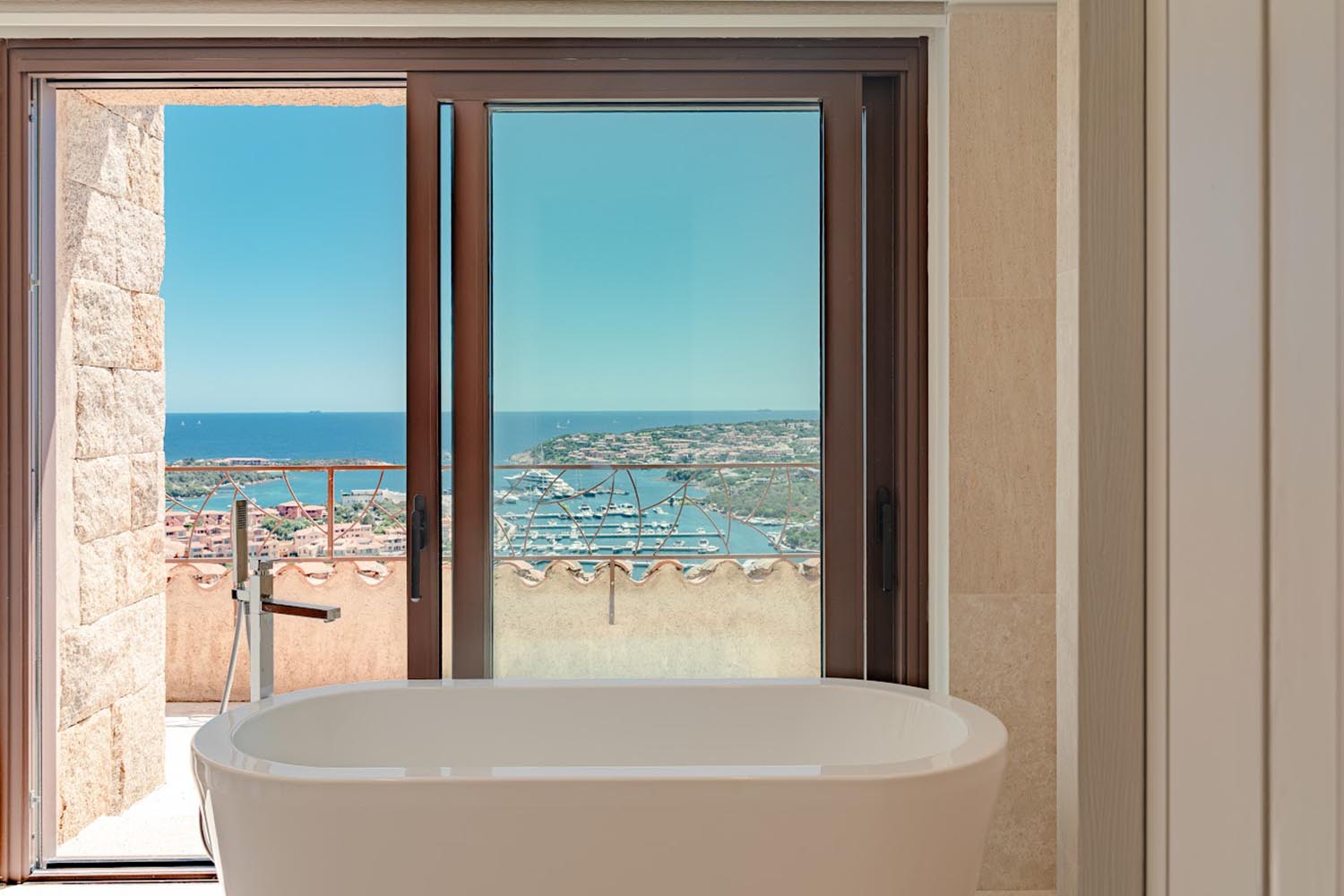 Three Bedroom Residence Deluxe LuxuriaVacations