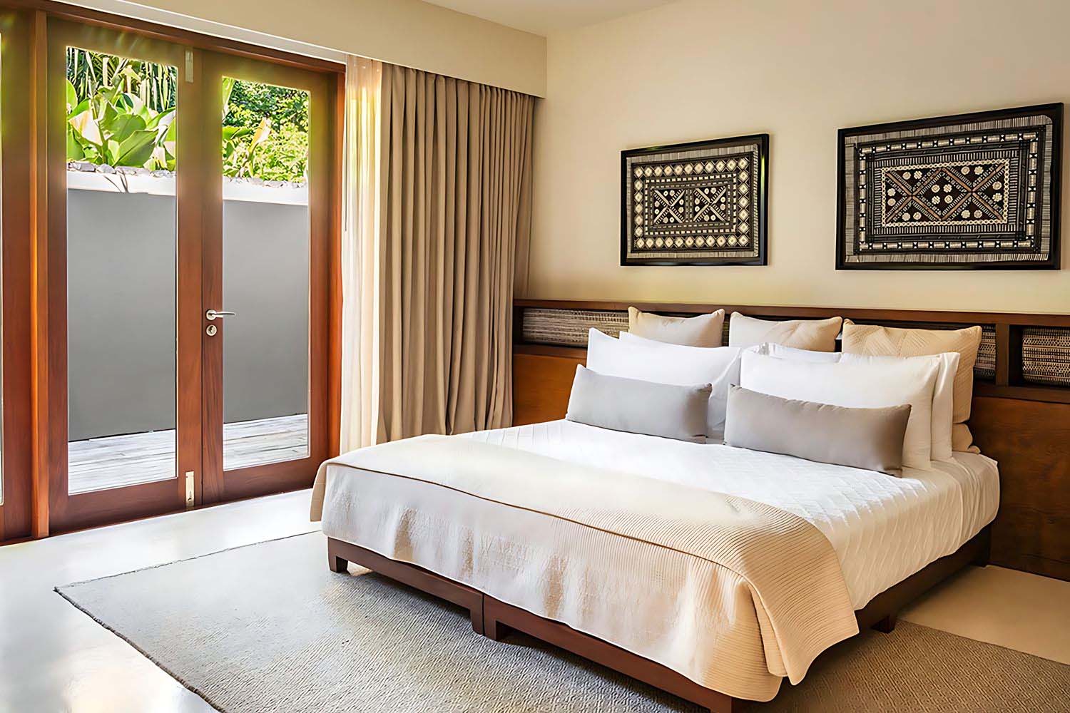 Three Bedroom Sunrise Family Villa LuxuriaVacations