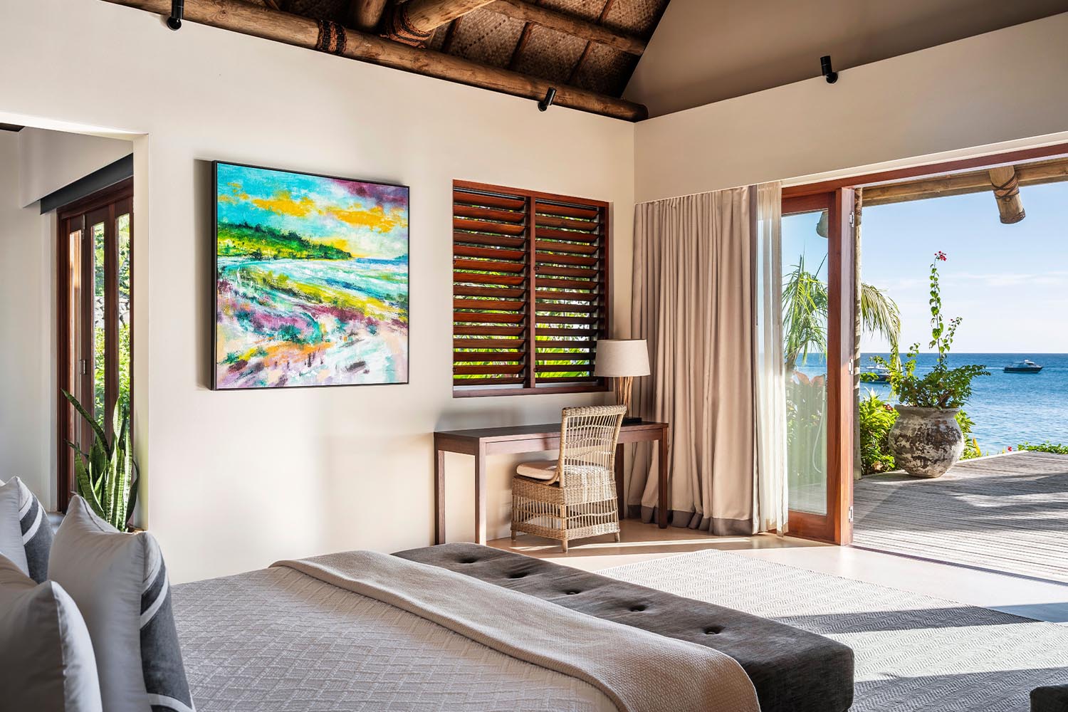 Three Bedroom Sunset Villa LuxuriaVacations