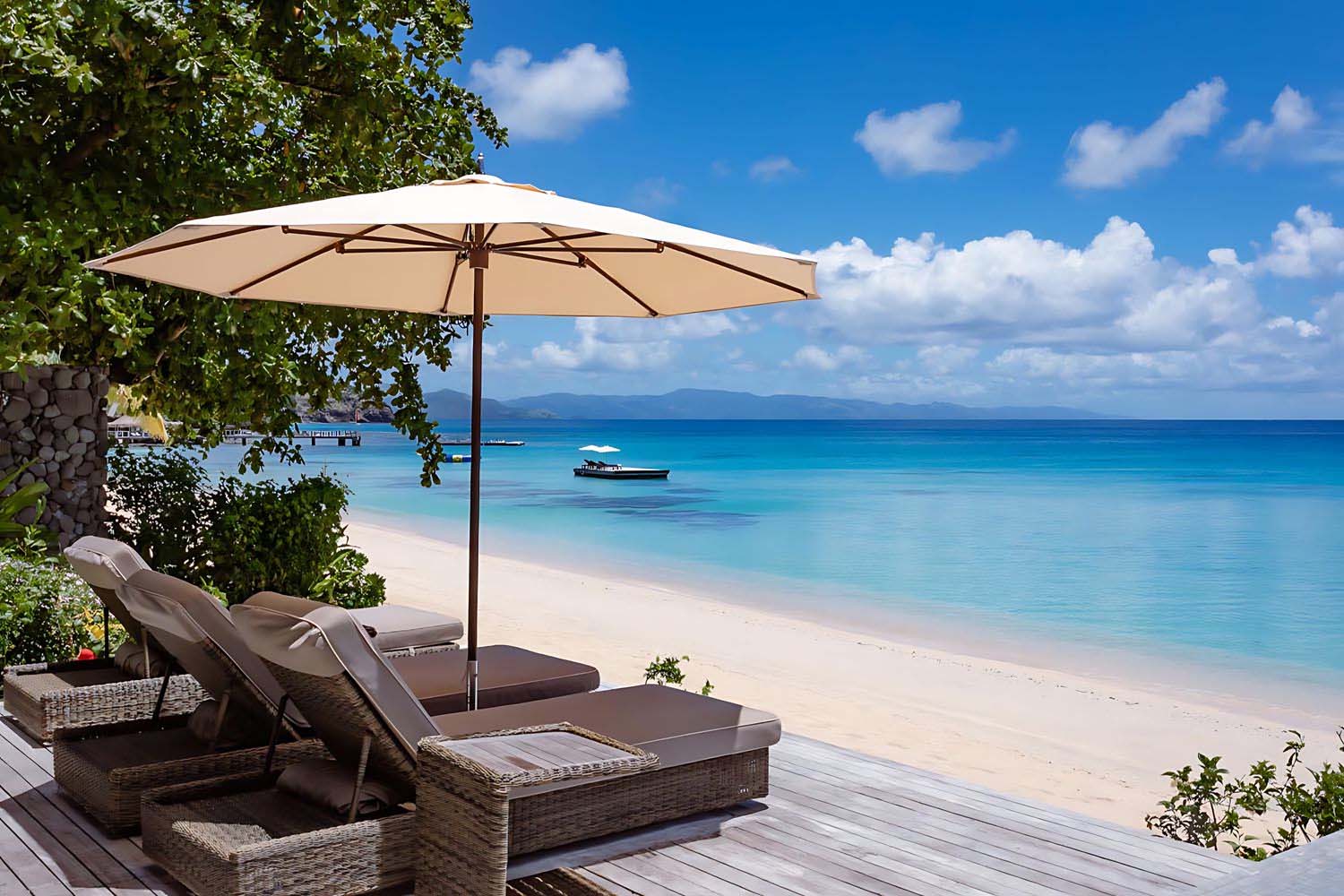 Three Bedroom Sunset Villa LuxuriaVacations