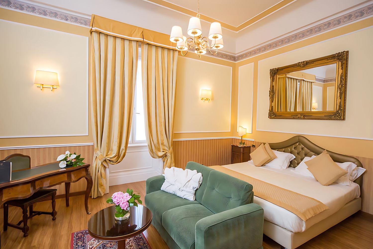 Triple Room LuxuriaVacations