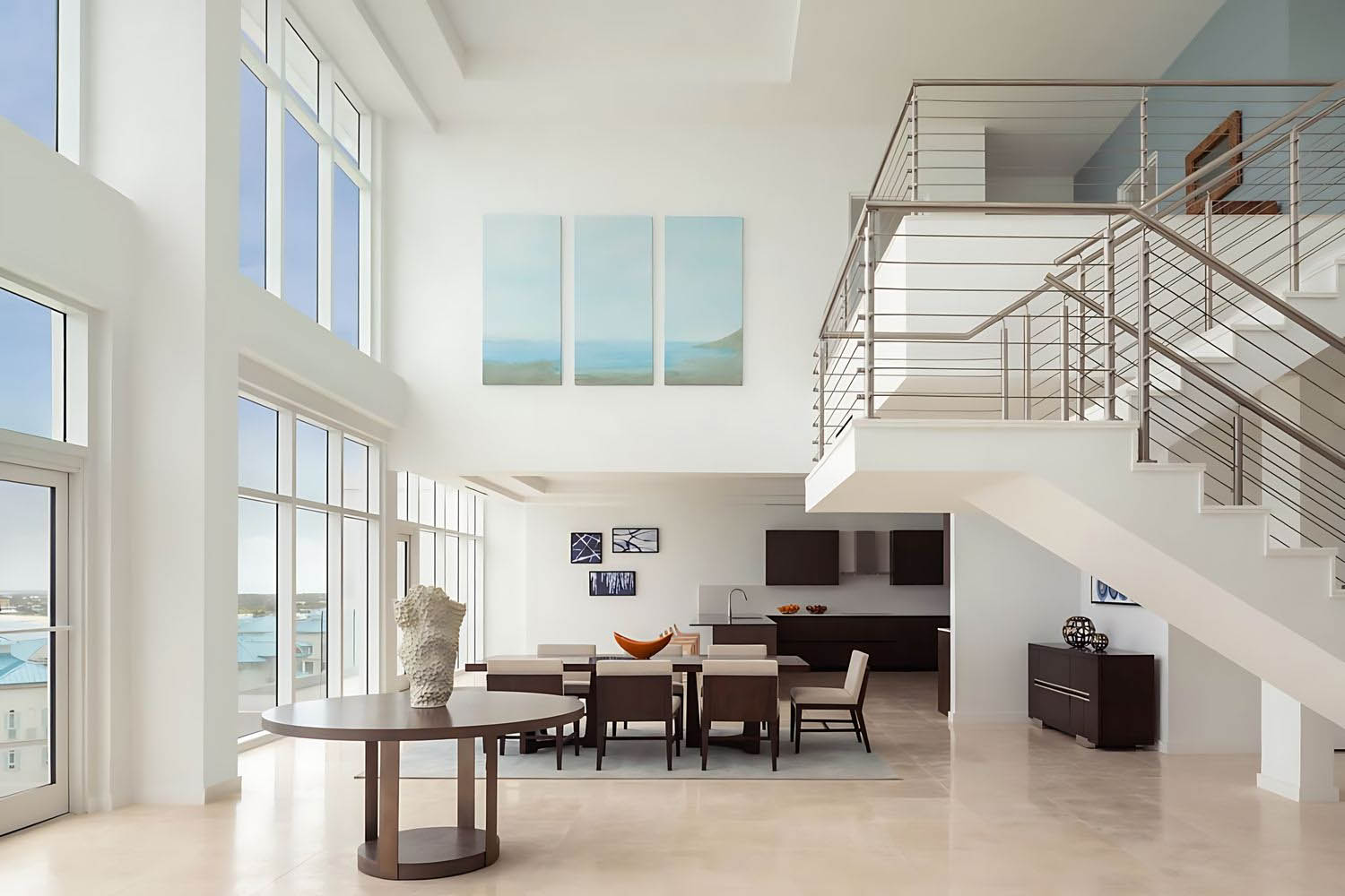 Triplex 4 Bedroom Residence, Oceanfront, Pool LuxuriaVacations