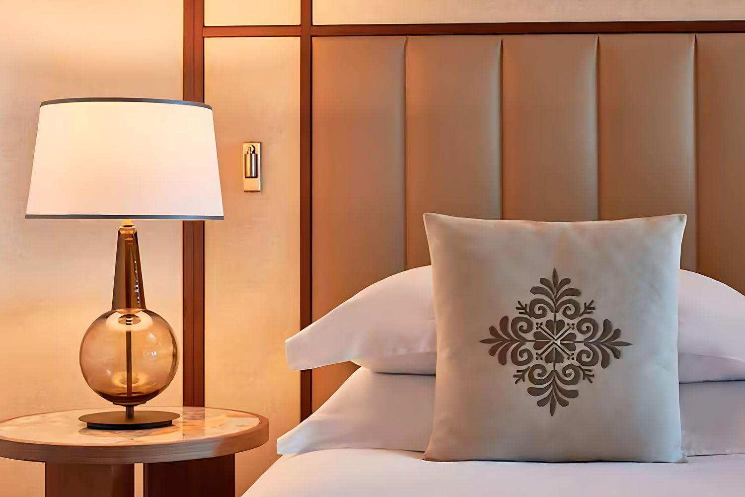 Twin Deluxe Room LuxuriaVacations