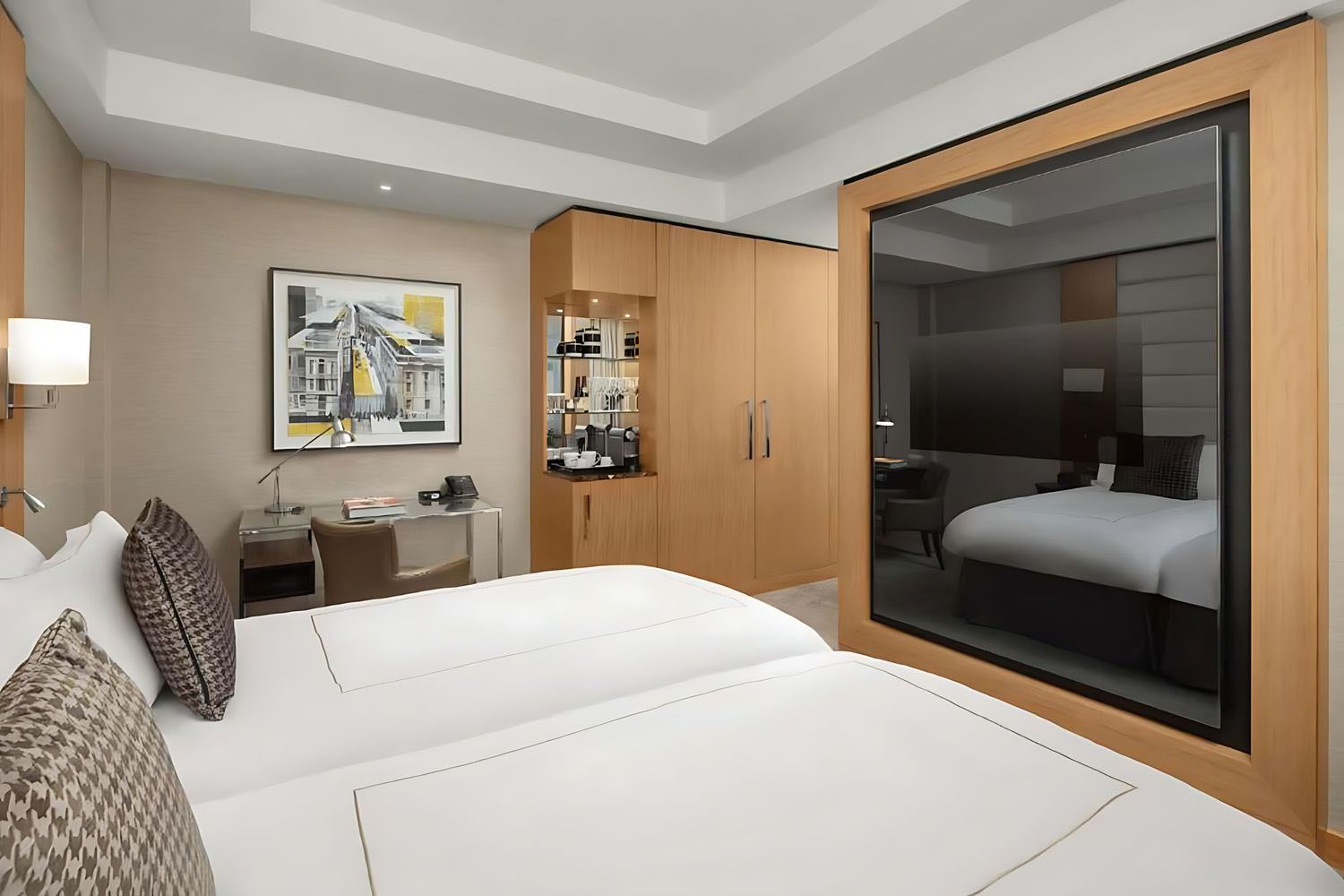Twin Deluxe Room LuxuriaVacations